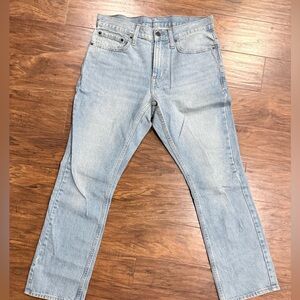 Old Navy Men's Straight Jeans in Light Blue